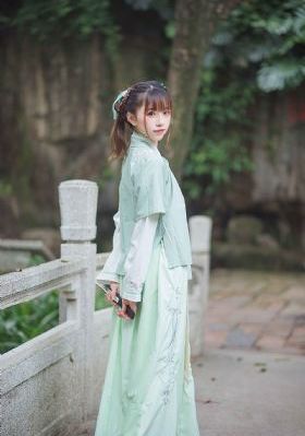 房间寡妇hd中字_HD免费高清观看