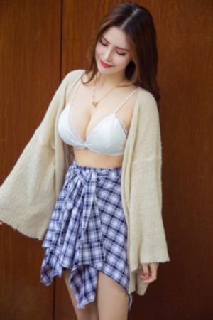 丰满女学生_韩国电影在线